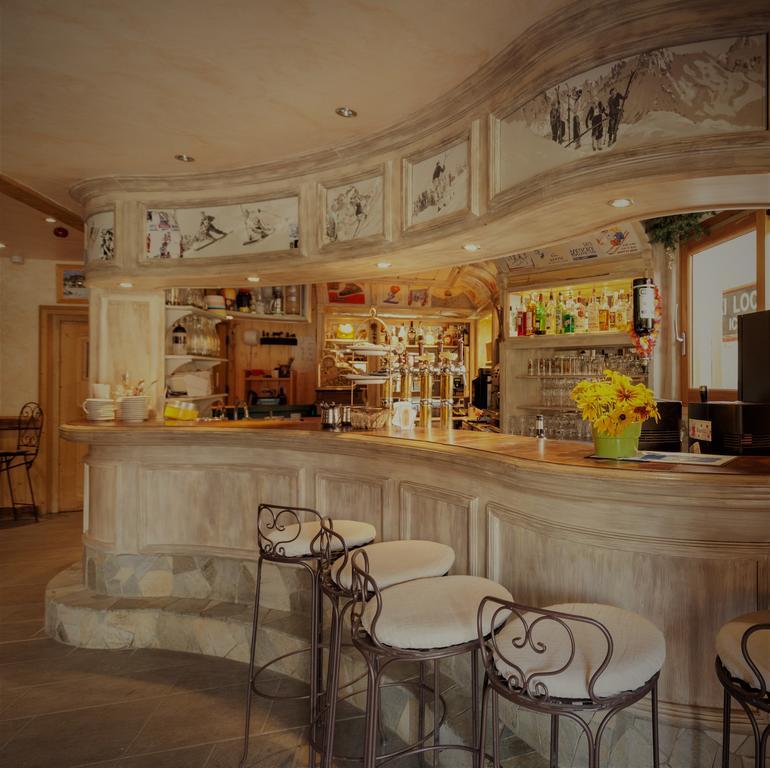 Hotel Cote Brune لو دوز آلب المظهر الخارجي الصورة